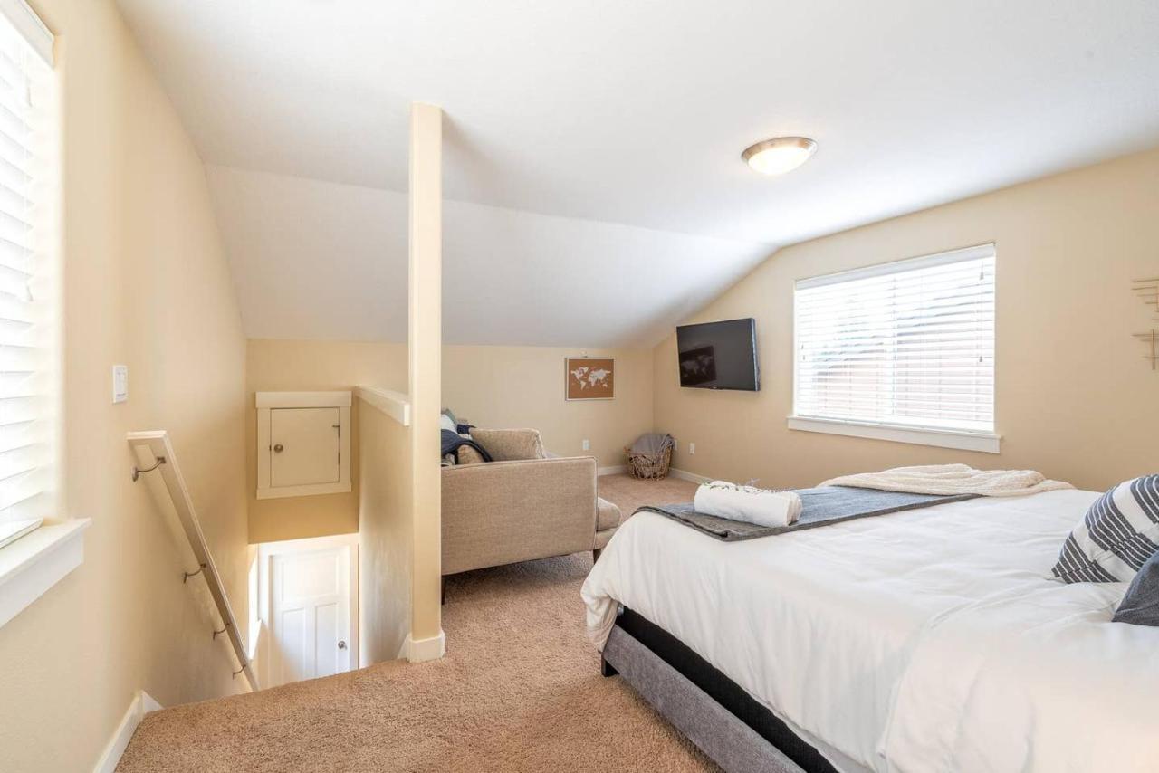 Modern Home, Four Bedrooms, King Beds Tigard Exterior foto