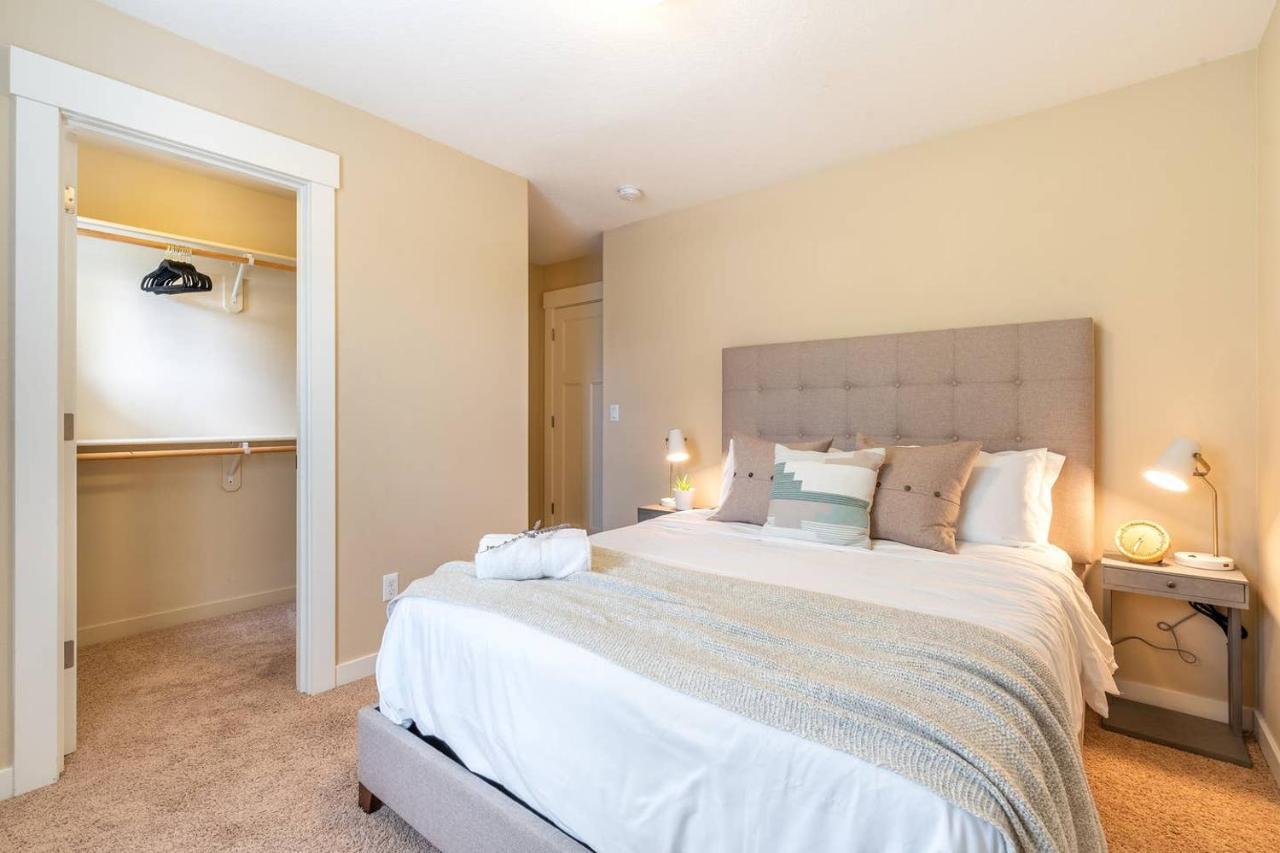 Modern Home, Four Bedrooms, King Beds Tigard Exterior foto